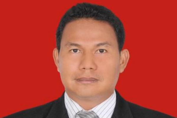Dr. Jontari, S.Kp., MPH