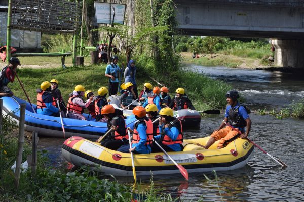 Pengembangan Kompetensi Sosial Kultural
